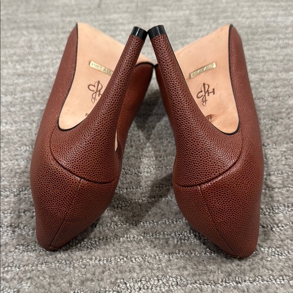 cole haan violet air pump